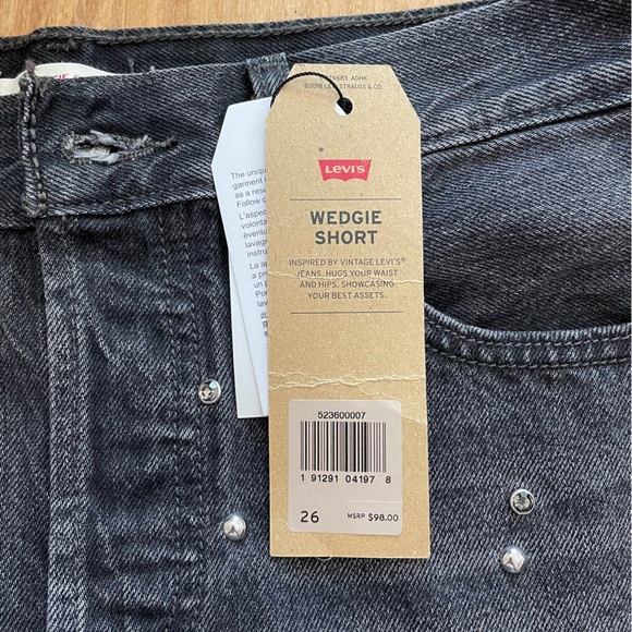 NWT Levi’s Wedgie Short Black Embellished Size 26 - Picture 6 of 11
